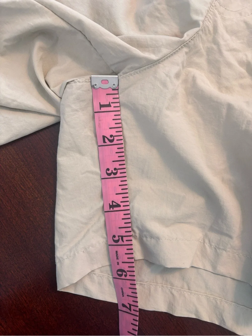 Columbia PFG Omni-Shade Fishing Shorts Mens S Beige Mesh Lined 6” Inseam